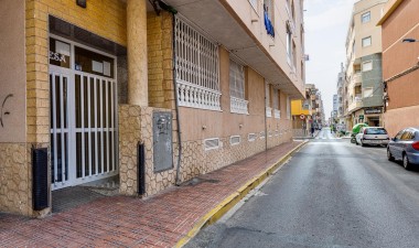 Resale - Apartment / flat - Torrevieja - Costa Blanca