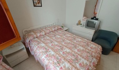 Resale - Apartment / flat - Torrevieja - Estacion De Autobuses