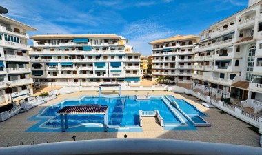 Resale - Apartment / flat - La Mata - Costa Blanca