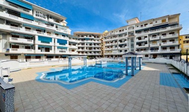 Resale - Apartment / flat - La Mata - Costa Blanca