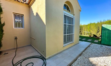 Resale - Villa - Torrevieja - Torreta Florida