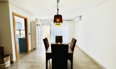 Resale - Apartment / flat - Torrevieja - CENTRE