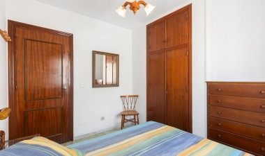 Resale - Apartment / flat - Torrevieja - La Mata