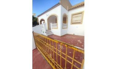 Resale - Bungalow - Torrevieja - Torretas