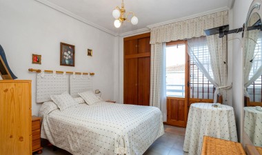 Resale - Town House - Torrevieja - Acequion