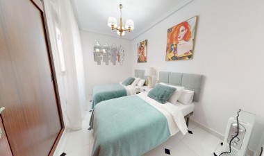 Resale - Apartment / flat - Torrevieja - Playa del Cura