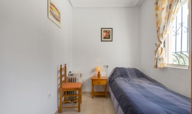 Resale - Bungalow - Torrevieja - aguas nuevas