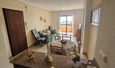 Resale - Apartment / flat - Torrevieja - aguas nuevas