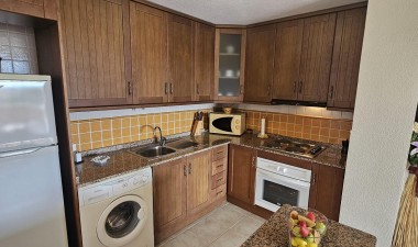 Resale - Apartment / flat - Torrevieja - aguas nuevas