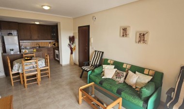 Resale - Apartment / flat - Torrevieja - aguas nuevas