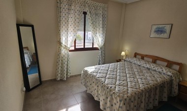 Resale - Apartment / flat - Torrevieja - aguas nuevas