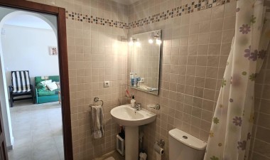 Resale - Apartment / flat - Torrevieja - aguas nuevas