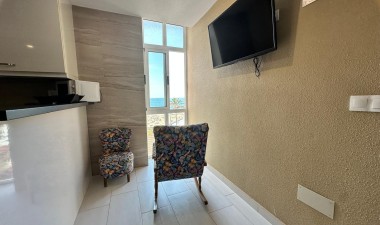 Resale - Apartment / flat - Torrevieja - Paseo Maritimo