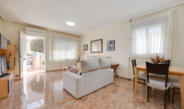 Resale - Villa - Orihuela Costa - Villamartín