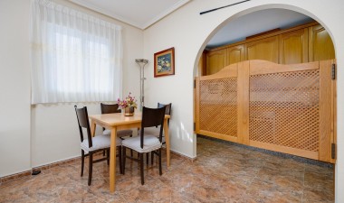 Resale - Villa - Orihuela Costa - Villamartín