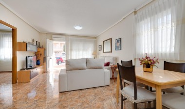 Resale - Semi Detached - Orihuela Costa - Villamartín