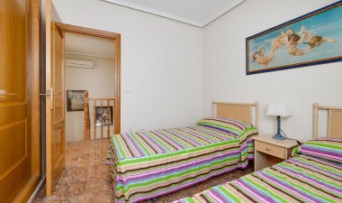 Resale - Villa - Orihuela Costa - Villamartín