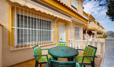 Resale - Villa - Orihuela Costa - Villamartín