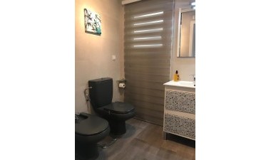 Resale - Apartment / flat - Torrevieja - Centro