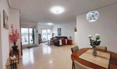 Resale - Apartment / flat - Torrevieja - Costa Blanca