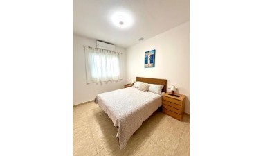 Resale - Apartment / flat - Torrevieja - Costa Blanca