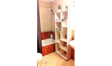 Resale - Apartment / flat - Torrevieja - Centro