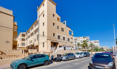 Resale - Apartment / flat - Torrevieja - Costa Blanca