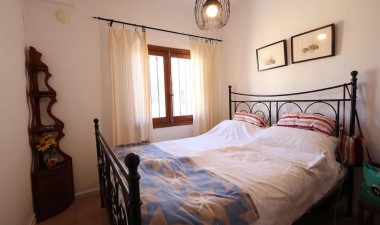 Resale - Bungalow - Torrevieja - Costa Blanca