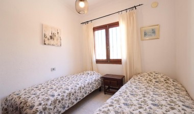 Resale - Bungalow - Torrevieja - Costa Blanca