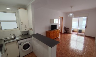 Resale - Apartment / flat - Torrevieja - Estacion De Autobuses