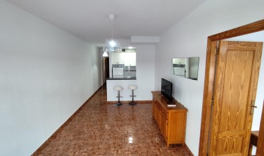 Resale - Apartment / flat - Torrevieja - Estacion De Autobuses