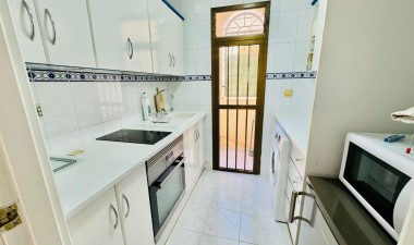 Resale - Apartment / flat - Torrevieja - Costa Blanca