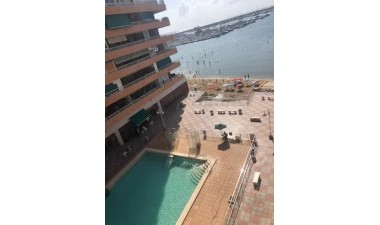 Resale - Apartment / flat - Torrevieja - Playa De Los Naufragos