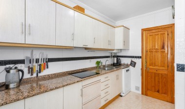 Resale - Villa - Torrevieja - Costa Blanca