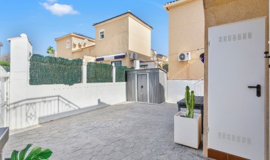 Resale - Villa - Torrevieja - Costa Blanca