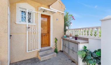 Resale - Villa - Torrevieja - Costa Blanca