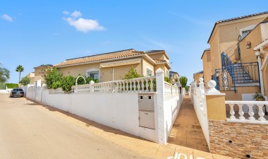 Resale - Villa - Torrevieja - Costa Blanca