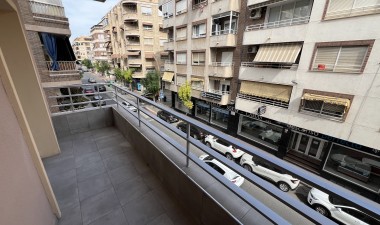 Resale - Apartment / flat - Torrevieja - Costa Blanca