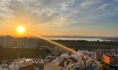 Resale - Apartment / flat - Torrevieja - Torre la mata