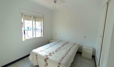 Resale - Apartment / flat - Torrevieja - El Limonar