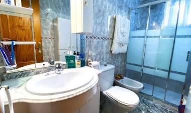 Resale - Apartment / flat - Torrevieja - Playa del Cura