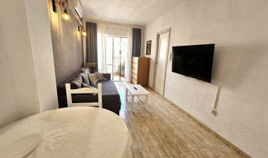 Resale - Apartment / flat - Torrevieja - Estacion De Autobuses