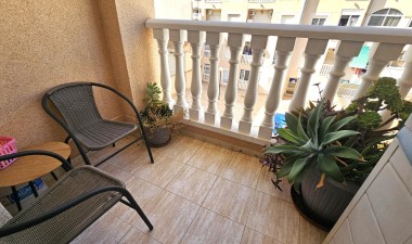 Resale - Apartment / flat - Torrevieja - Estacion De Autobuses