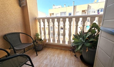 Resale - Apartment / flat - Torrevieja - Estacion De Autobuses