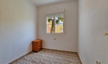 Resale - Bungalow - Orihuela - Inland