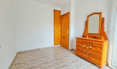 Resale - Bungalow - Orihuela - Inland