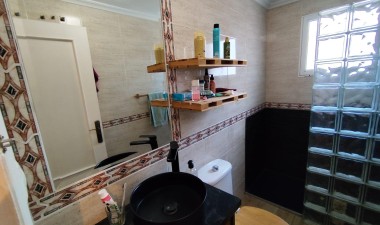 Resale - Apartment / flat - Torrevieja - Nueva Torrevieja