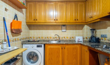 Resale - Apartment / flat - Torrevieja - Centro