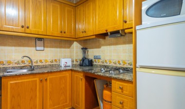 Resale - Apartment / flat - Torrevieja - Centro