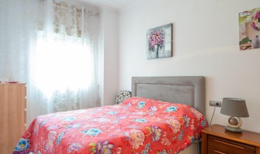 Resale - Apartment / flat - Torrevieja - Centro